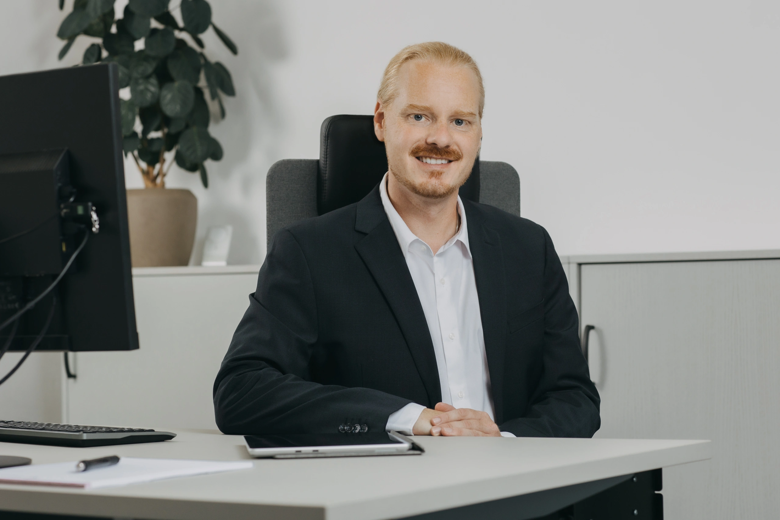 Georg stadler steuerberater arbeitsplatz 01